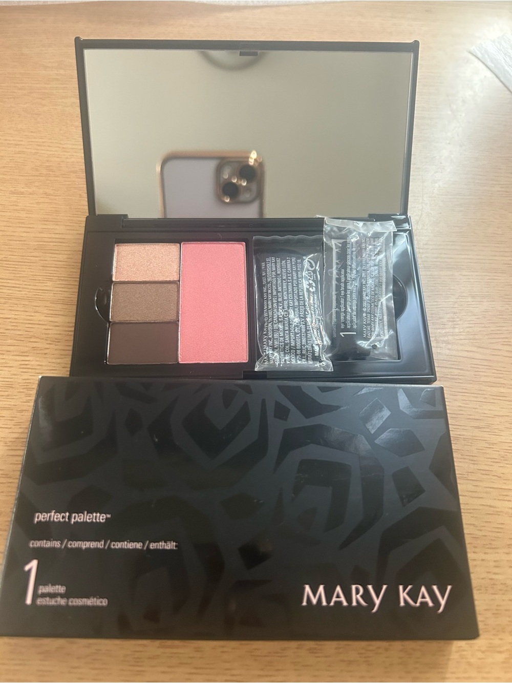 Mary Kay Pink Blush & Neutral Eyeshadow Compact